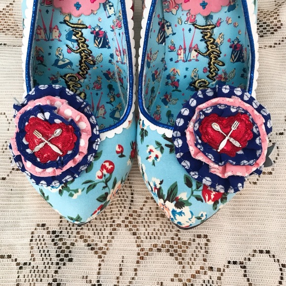 Disney Alice In Wonderland “One Lump Or Two” Heels - Picture 4 of 8